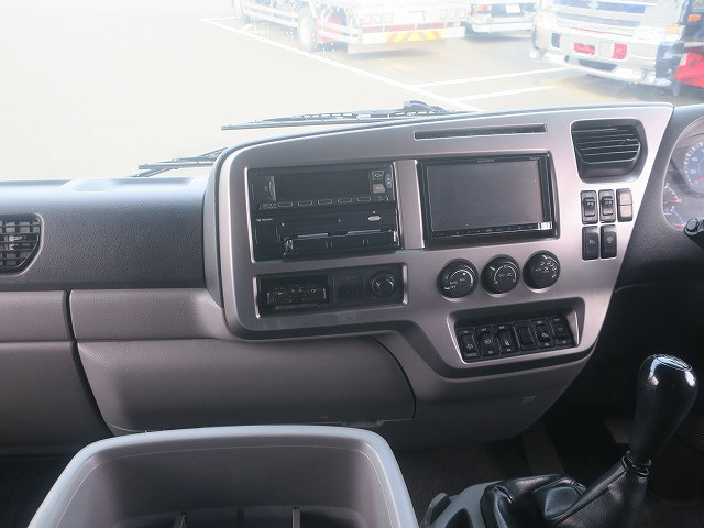 中古トラック UDトラックス平ボディアルミブロック #15