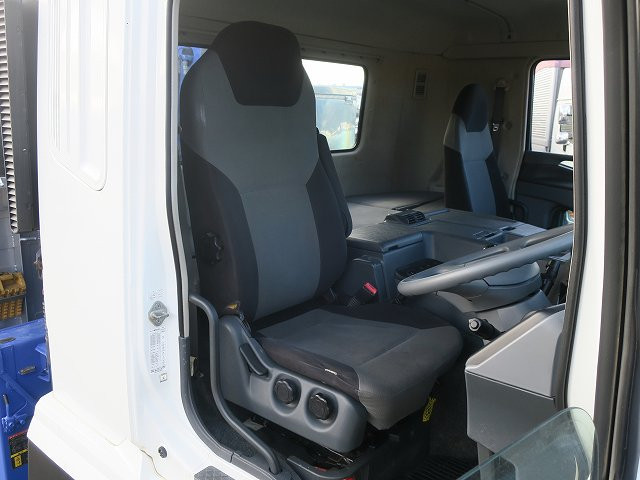 中古トラック 三菱ふそうクレーン付平ボディ #14