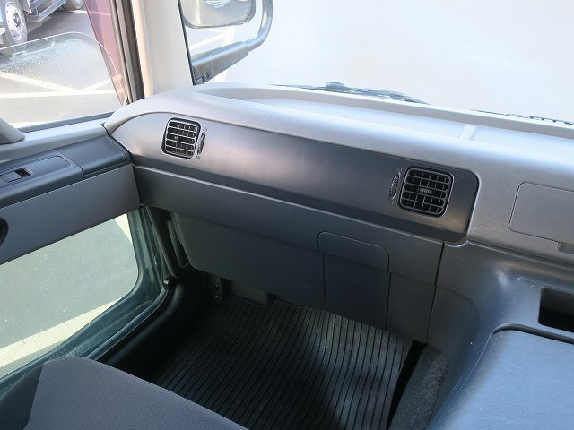 中古トラック 三菱ふそうクレーン付平ボディ ＃15