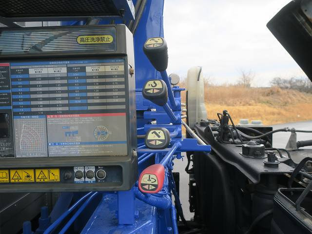 中古トラック 三菱ふそうクレーン付平ボディ #8