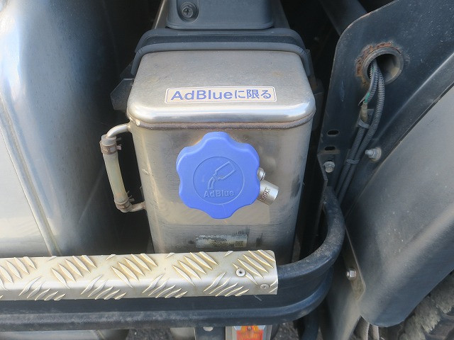 中古トラック UDトラックストラクタヘッド #12