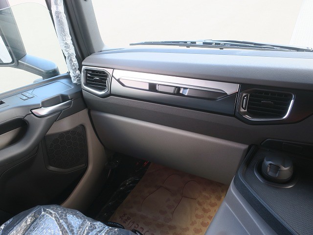 中古トラック スカニアアルミウィング ＃16