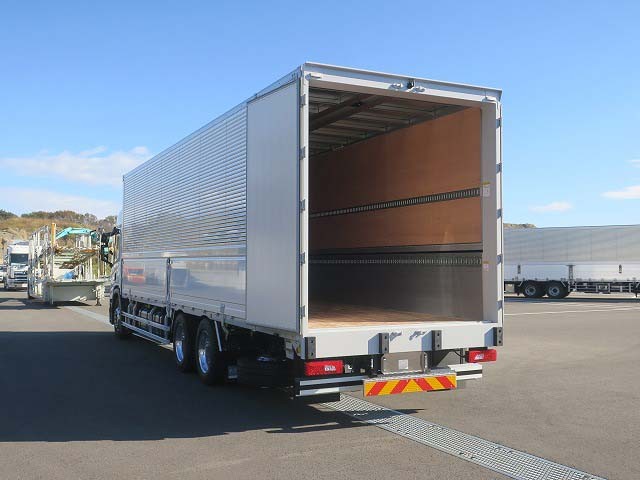 中古トラック スカニアアルミウィング ＃7