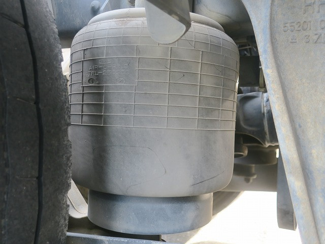 中古トラック UDトラックストラクタヘッド ＃12