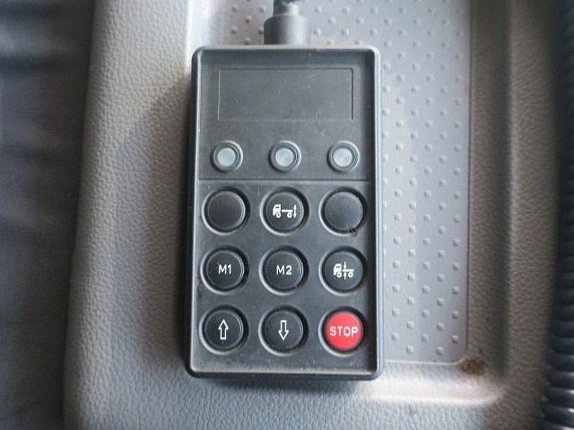 中古トラック UDトラックストラクタヘッド ＃21