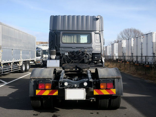 中古トラック UDトラックストラクタヘッド ＃6