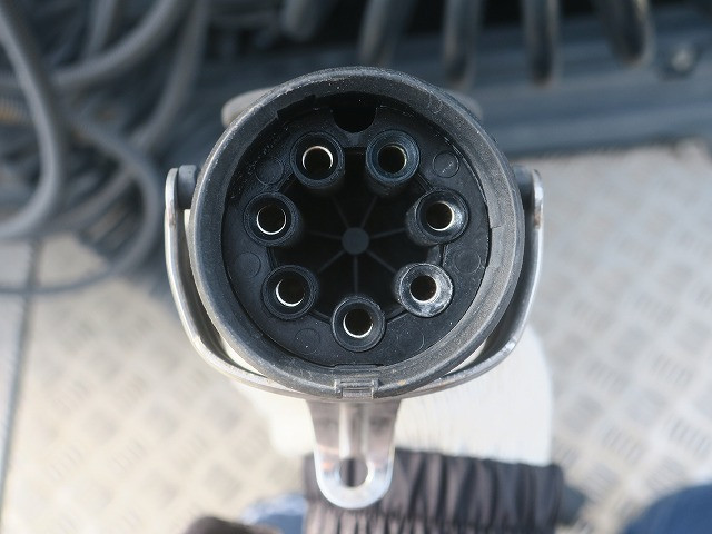 中古トラック UDトラックストラクタヘッド ＃8