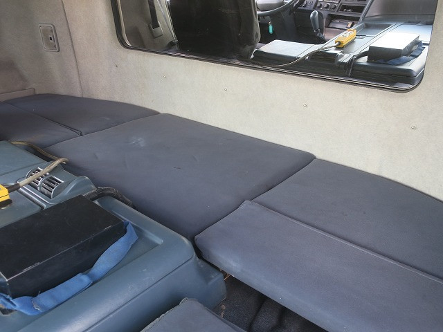 中古トラック 三菱ふそうアームロール #23