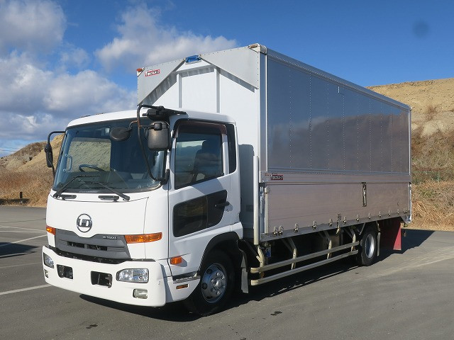 [Vehicle for lease rental only] 2013 model UD Trucks Condor medium-sized aluminum wing 6200 standard ★Actual mileage on the meter: approx. 280,000 km★
