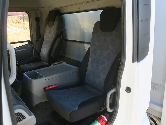 中古トラック UDトラックスアルミウィング #22