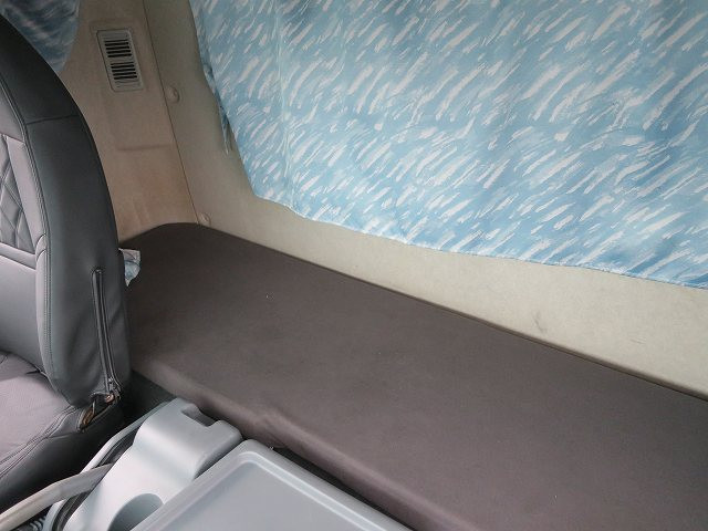 中古トラック 三菱ふそうアルミウィング ＃23