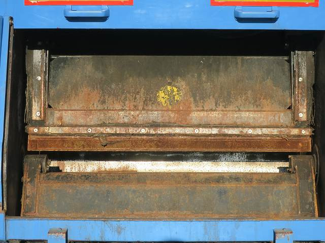 中古トラック いすゞパッカー車（塵芥車） ＃8