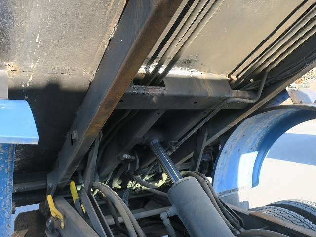 中古トラック いすゞパッカー車（塵芥車） ＃9