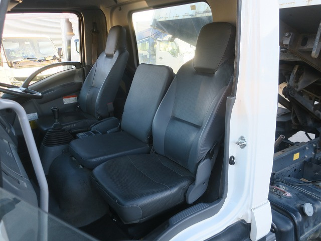 中古トラック いすゞ深ダンプ ＃23