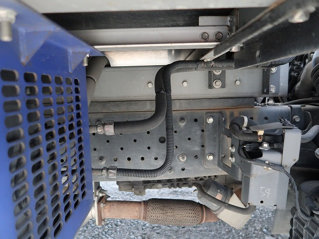 中古トラック いすゞ冷凍バン #11