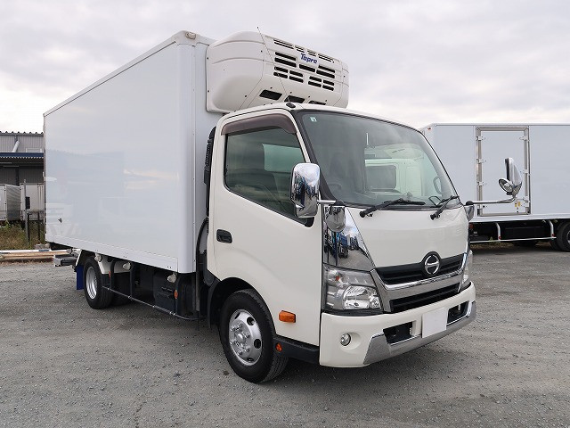 中古トラック 日野冷凍バン ＃2