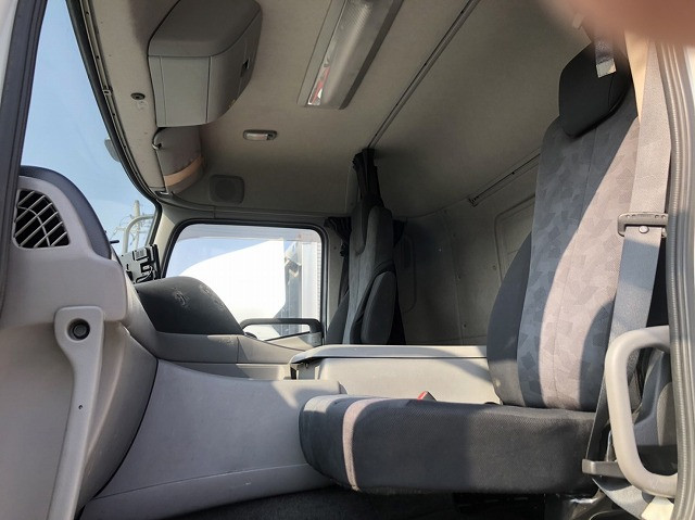 中古トラック UDトラックスアルミウィング ＃23