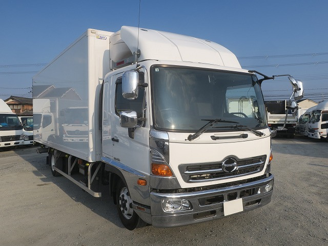 中古トラック 日野冷凍バン ＃2