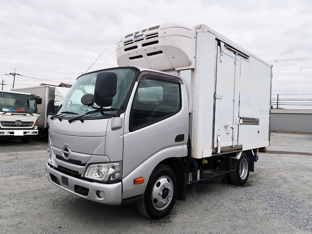 中古トラック 日野 デュトロ 小型冷凍バン