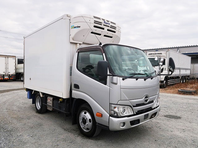 中古トラック 日野冷凍バン ＃2