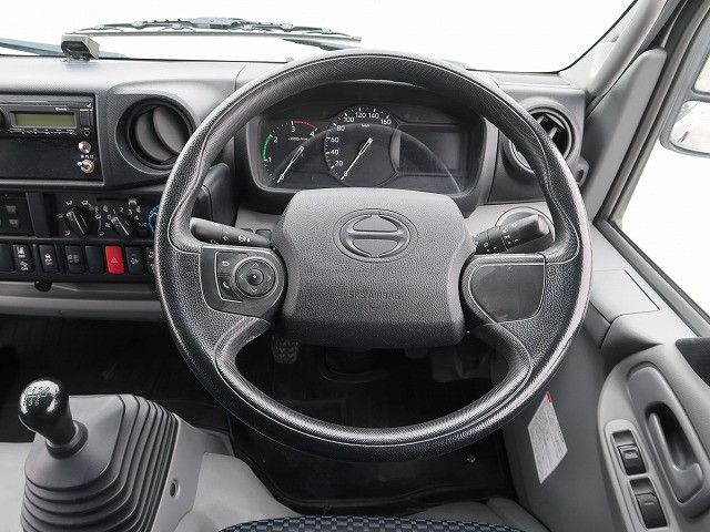 中古トラック 日野冷凍バン ＃16