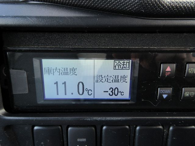 中古トラック 日野冷凍バン ＃18