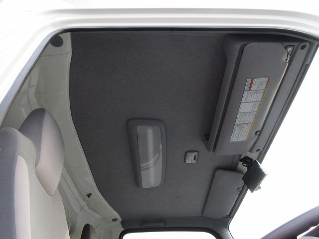 中古トラック いすゞ冷凍バン ＃24