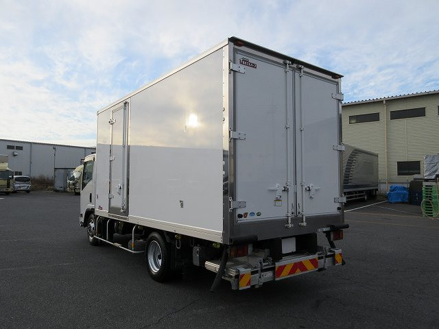 中古トラック いすゞ冷凍バン #4