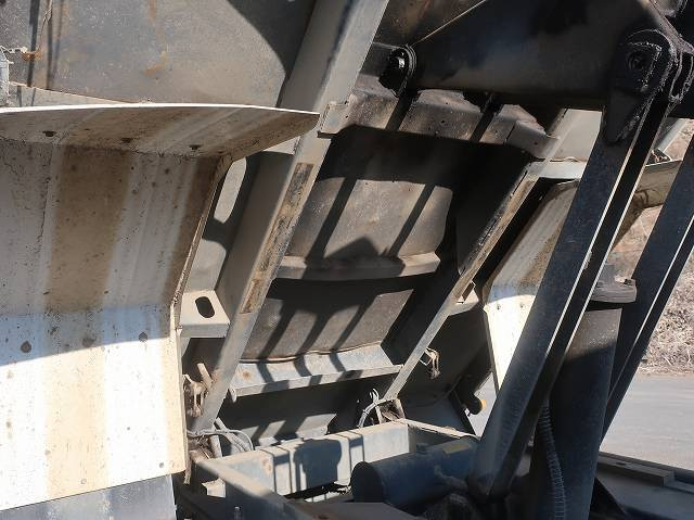 中古トラック UDトラックス深ダンプ ＃9