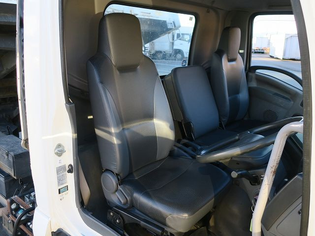 中古トラック いすゞ深ダンプ ＃13