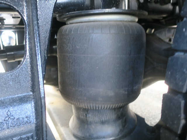 中古トラック 三菱ふそうクレーン付平ボディ #12