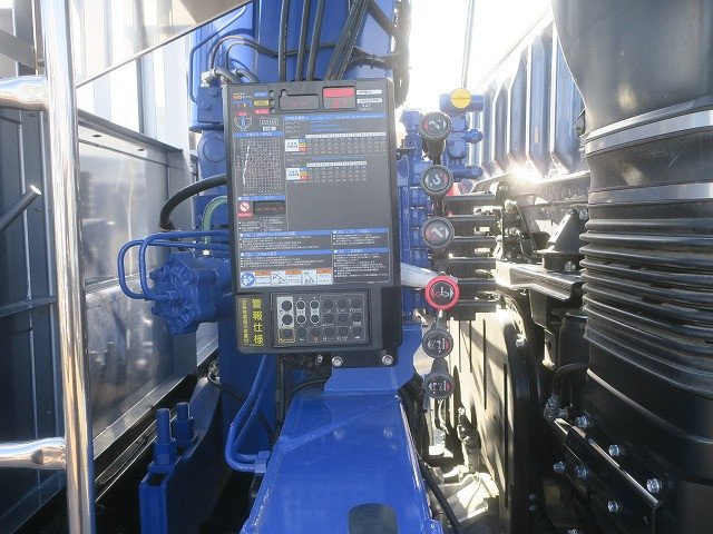 中古トラック 三菱ふそうクレーン付平ボディ #10