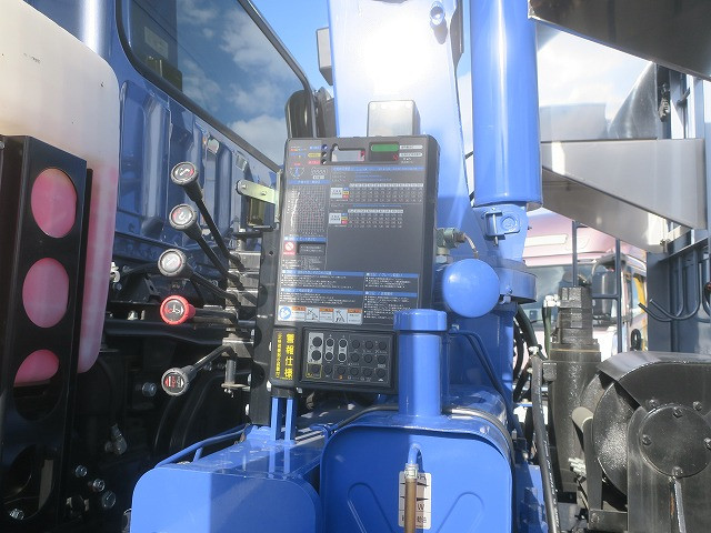 中古トラック 三菱ふそうクレーン付平ボディ #9