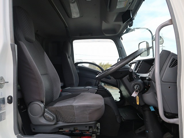 中古トラック いすゞアルミウィング ＃13