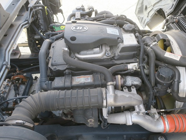 中古トラック UDトラックスアルミウィング #11