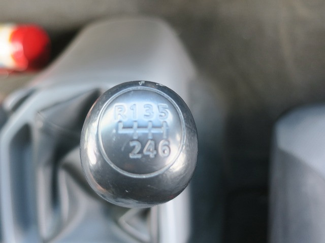 中古トラック UDトラックスアルミウィング #17