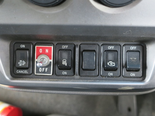 中古トラック UDトラックスアルミウィング #20