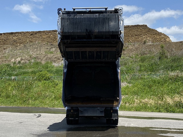 中古トラック 三菱ふそうパッカー車（塵芥車） ＃8