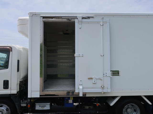 中古トラック いすゞ冷凍バン ＃11