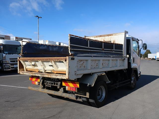 中古トラック いすゞダンプ ＃3