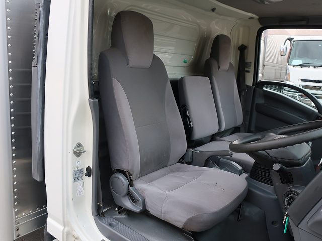 中古トラック いすゞアルミバン ＃11