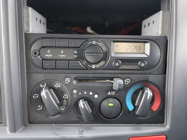 中古トラック いすゞ エルフ 2tアルミバン