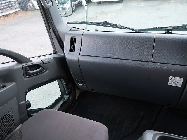 中古トラック いすゞ冷凍バン #14