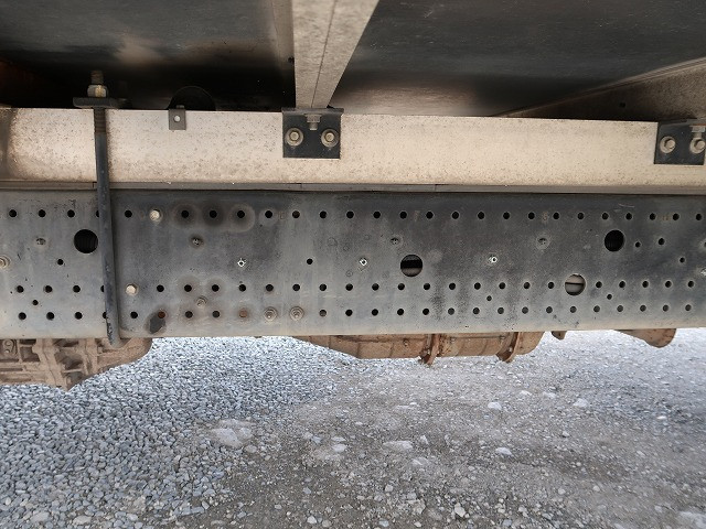 中古トラック いすゞ冷凍バン #9