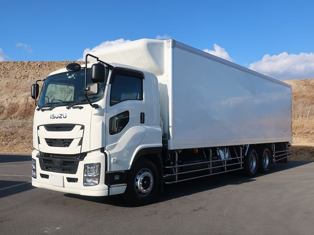 [Vehicles for lease rental only] Reiwa 1 model Isuzu Giga large refrigerated van, high floor 3 axle, Thermo King, -30 degree setting, Keystone Jolder 4 rows