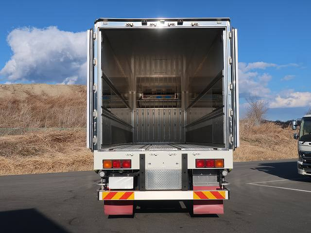 中古トラック いすゞ冷凍バン ＃5