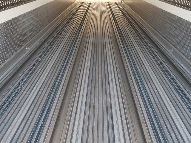 中古トラック いすゞ冷凍バン ＃7