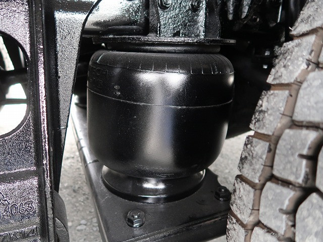 中古トラック 三菱ふそう冷凍バン ＃12