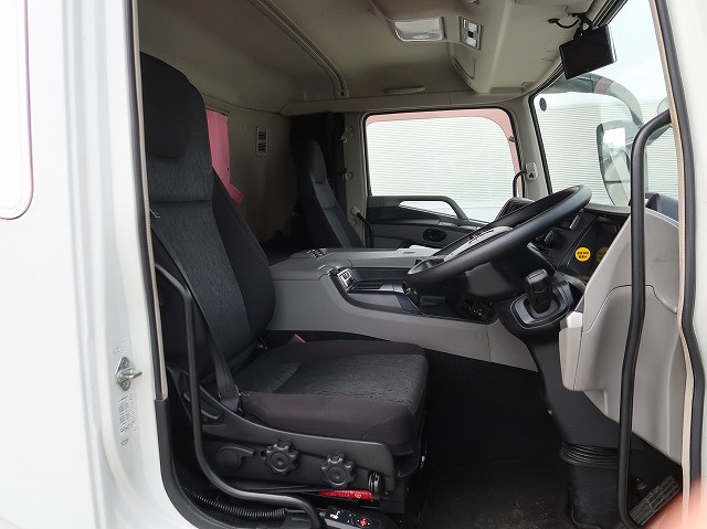 中古トラック 三菱ふそう冷凍バン ＃14