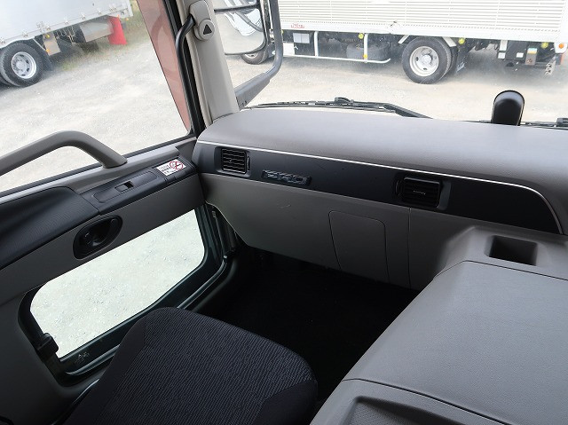 中古トラック 三菱ふそう冷凍バン ＃15